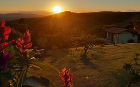 Pousada Canto da Lua - Charme, exclusividade e linda vista!